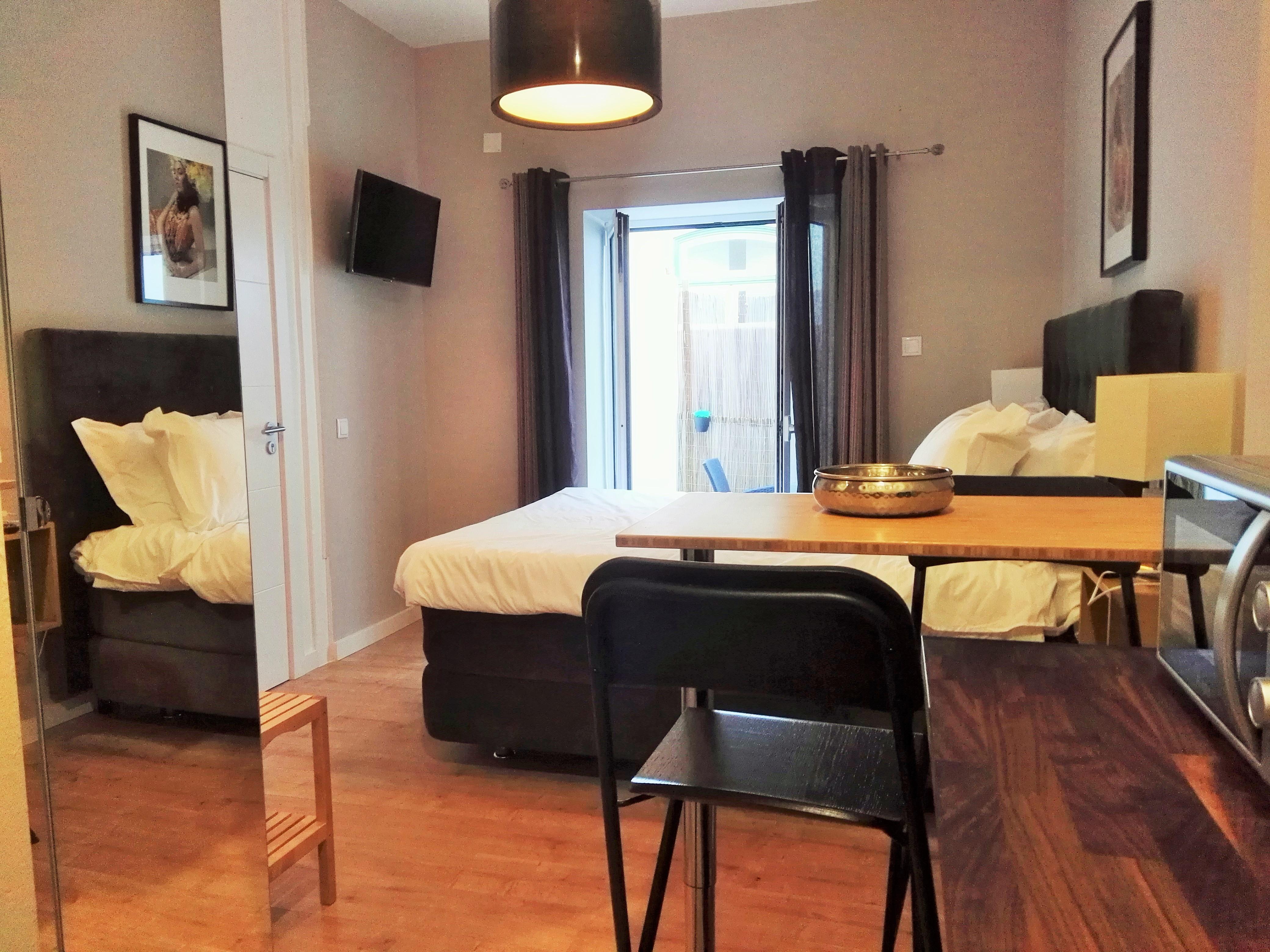 Temple Suites Guesthouse 波尔蒂芒 外观 照片