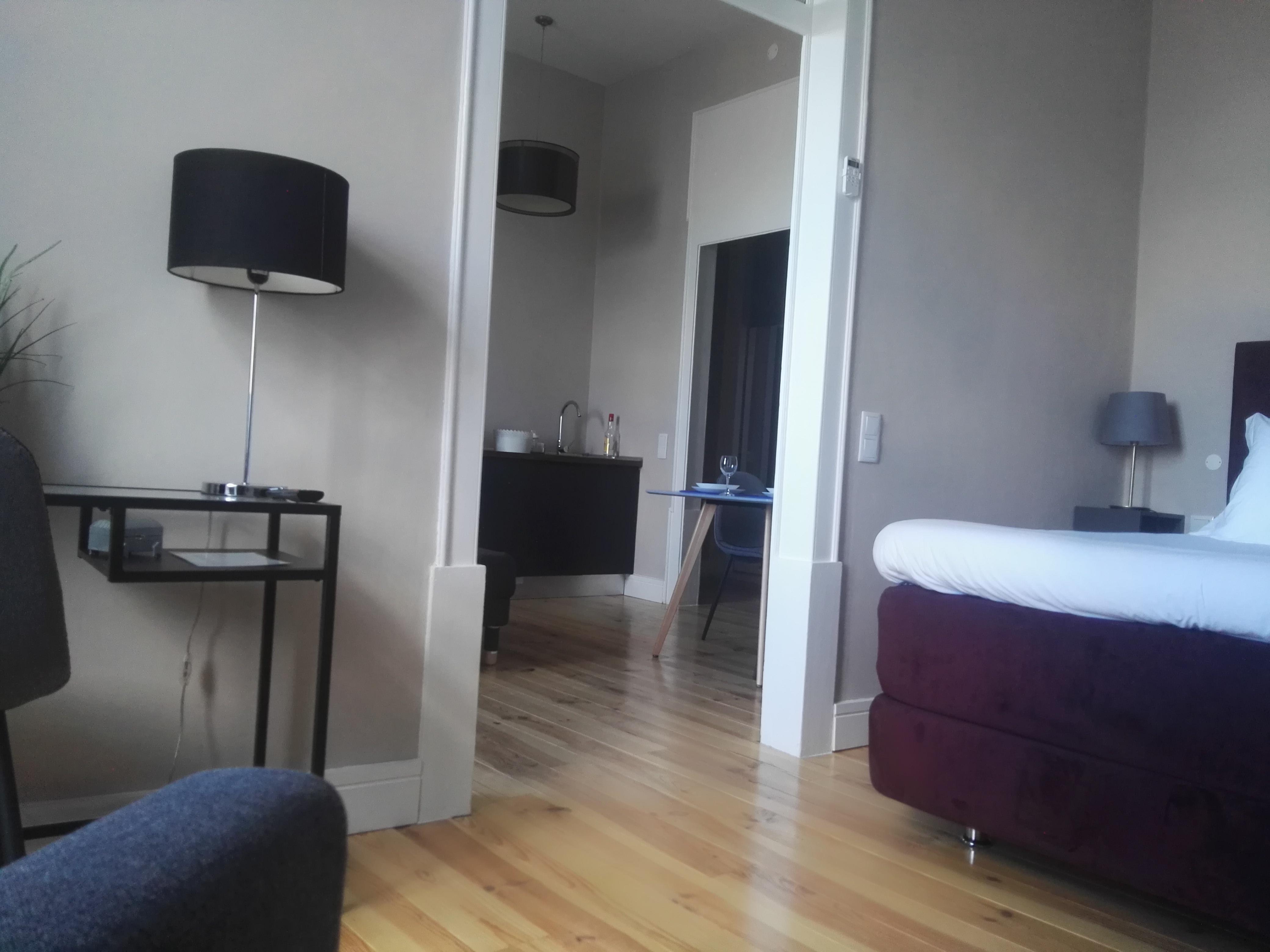 Temple Suites Guesthouse 波尔蒂芒 外观 照片