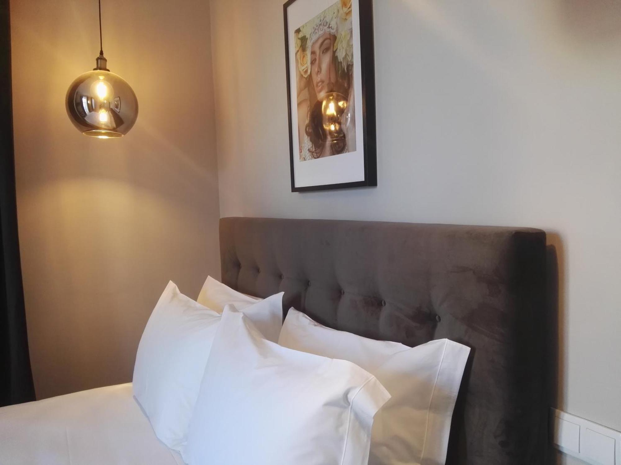 Temple Suites Guesthouse 波尔蒂芒 外观 照片
